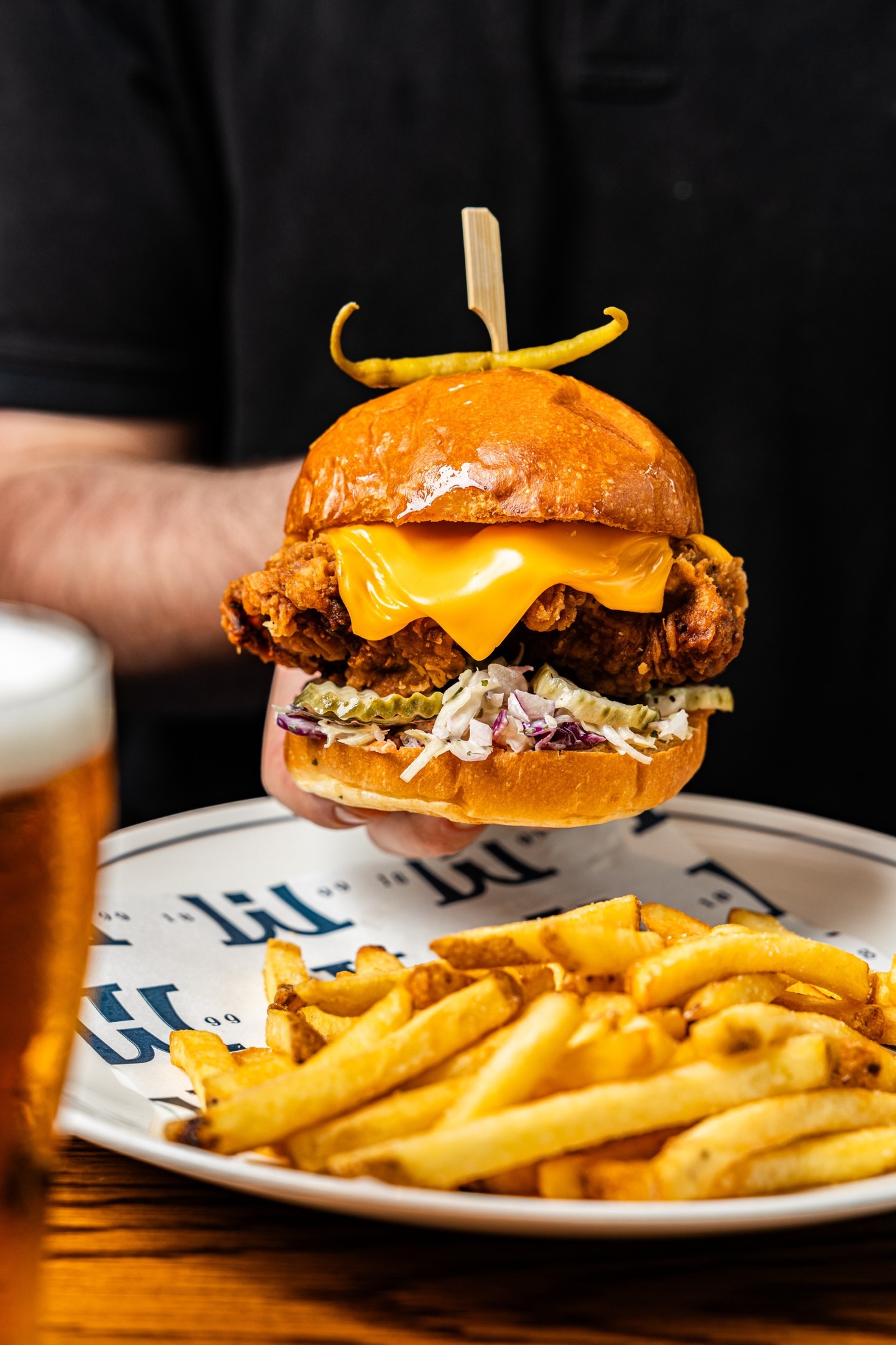 CRISPY CHICKEN BURGER