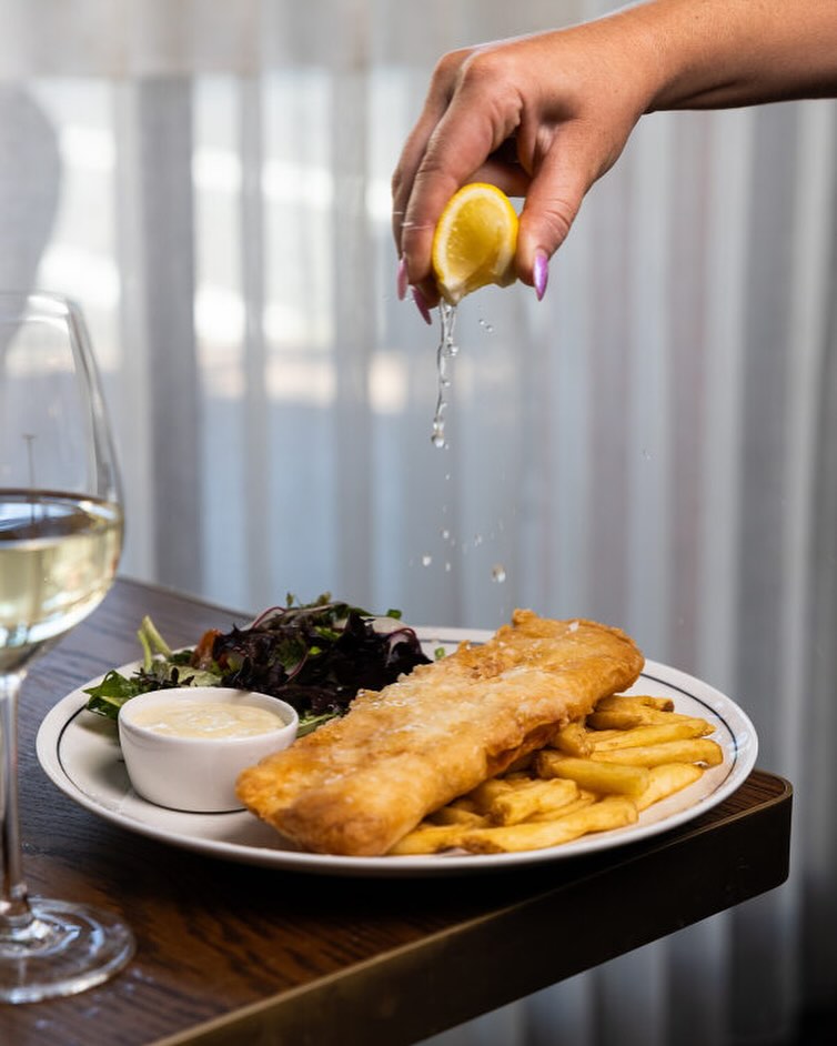 FISH & CHIPS